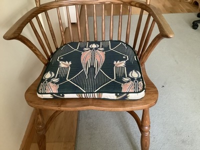 Jenny made this cushion for a Lloyd Loom chair belonging to her son’s mother-in-law