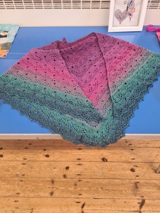 Lace Knit Shawl by Daryl